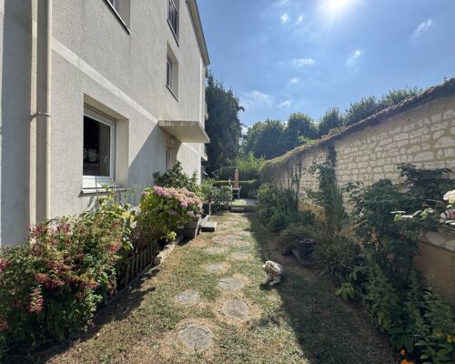 APPART F4 -117m² avec terrasse et jardin -  GAILLON